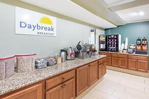 Days Inn by Wyndham West Des Moines