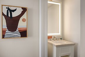 Hilton Cabana Miami Beach Resort