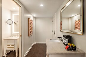 Hilton Cabana Miami Beach Resort