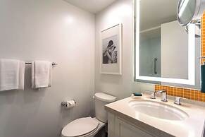 Hilton Cabana Miami Beach Resort