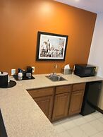 Best Western Falcon Plaza - Bowling Green