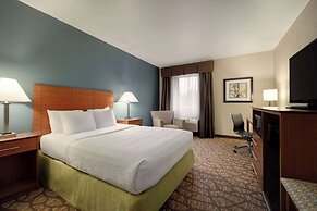 AmericInn by Wyndham Grand Rapids Airport North