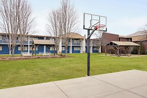 AmericInn by Wyndham Grand Rapids Airport North