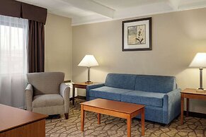 AmericInn by Wyndham Grand Rapids Airport North