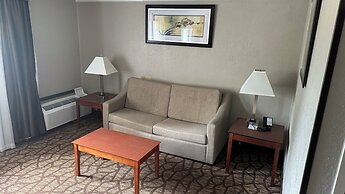 AmericInn by Wyndham Grand Rapids Airport North