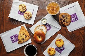 DoubleTree by Hilton New Orleans