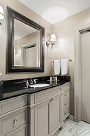 DoubleTree by Hilton New Orleans