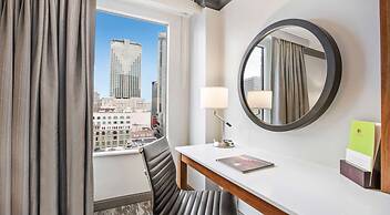 DoubleTree by Hilton New Orleans