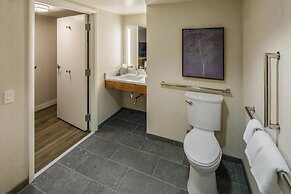 DoubleTree by Hilton Rochester