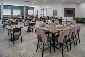 DoubleTree by Hilton Rochester