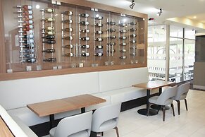 Crowne Plaza Orlando - Lake Buena Vista  by IHG