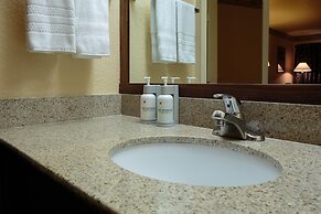 The Redwood Riverwalk, A Boutique Hotel