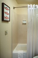 The Redwood Riverwalk, A Boutique Hotel