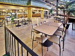 Holiday Inn Des Moines-Airport/Conf Center by IHG