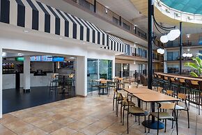 Holiday Inn Des Moines-Airport/Conf Center by IHG