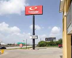 Econo Lodge Inn & Suites Downtown Northeast near Fort Sam Houston