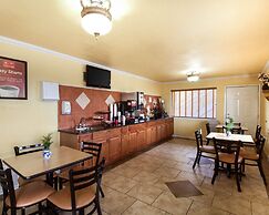 Econo Lodge Inn & Suites Downtown Northeast near Fort Sam Houston
