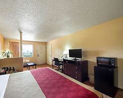 Econo Lodge Inn & Suites Downtown Northeast near Fort Sam Houston