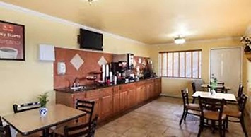 Econo Lodge Inn & Suites Downtown Northeast near Fort Sam Houston