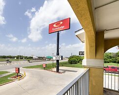 Econo Lodge Inn & Suites Downtown Northeast near Fort Sam Houston