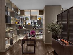 New World Saigon Hotel