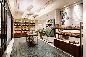 Edsa Shangri-La, Manila