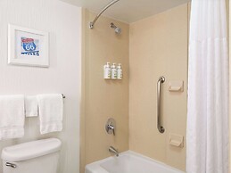 Wingate by Wyndham St. Louis Airport