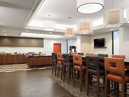 Wingate by Wyndham St. Louis Airport