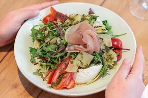 ibis Nice Aéroport Promenade des Anglais