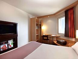 ibis Nice Aéroport Promenade des Anglais