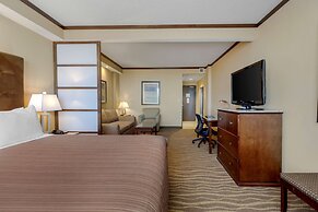 Best Western Premier Denham Inn & Suites