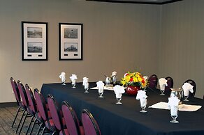 Best Western Premier Denham Inn & Suites