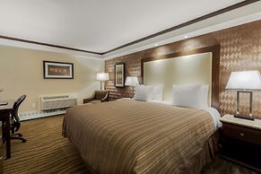 Best Western Premier Denham Inn & Suites