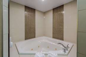 Best Western Premier Denham Inn & Suites