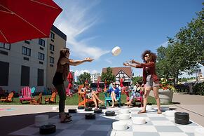 Holiday Inn Niagara Falls State Park Entry by IHG