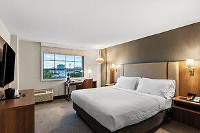 Holiday Inn Niagara Falls State Park Entry by IHG