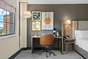 Holiday Inn Niagara Falls State Park Entry by IHG