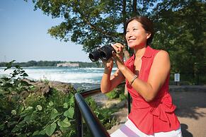 Holiday Inn Niagara Falls State Park Entry by IHG