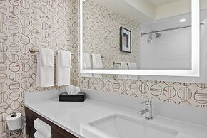 Holiday Inn Niagara Falls State Park Entry by IHG