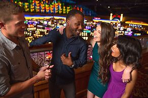 Holiday Inn Niagara Falls State Park Entry by IHG