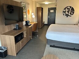 Holiday Inn Niagara Falls State Park Entry by IHG