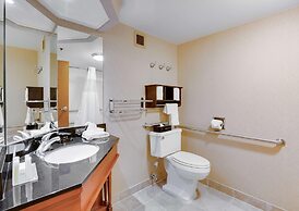 Pittsburgh Airport Inn and Suites