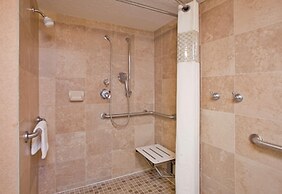 Pittsburgh Airport Inn and Suites