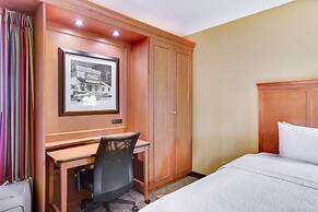 Hampton Inn Pittsburgh-Airport