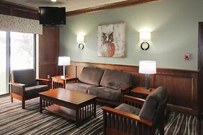 Clarion Inn & Suites - University Area