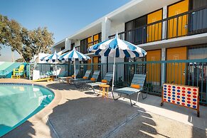 The Rambler Motel