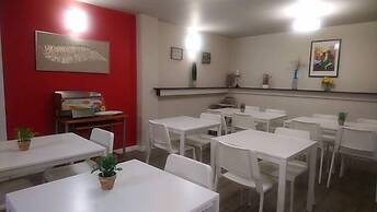 Travelodge by Wyndham Edmonton East