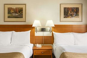 Travelodge by Wyndham Edmonton East