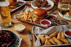 The Victoria Hotel Melbourne