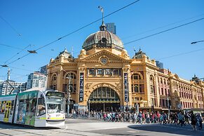 The Victoria Hotel Melbourne